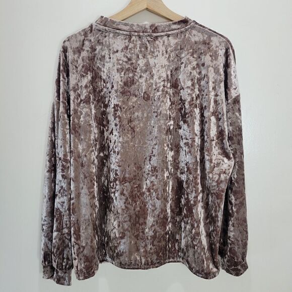 Adrianna Papell Blush Crushed Velour Top - Picture 6 of 10